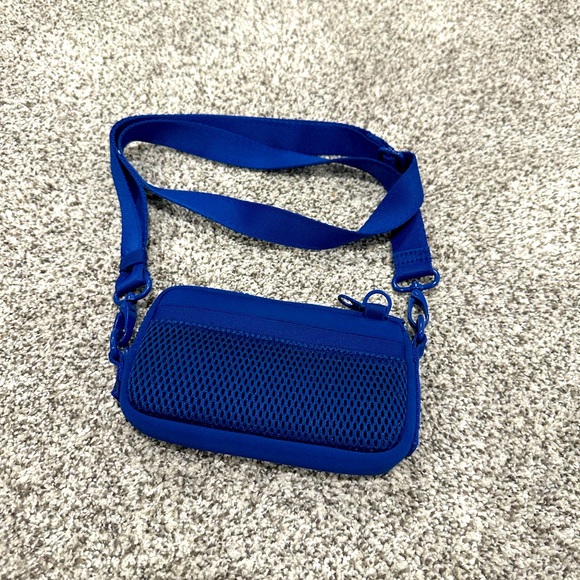 NEW Dagne Dover Phone Sling - Deep Sea - Picture 2 of 5